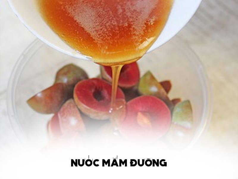 Nước mắm đường chấm xoài