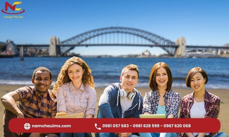 australia nói tiếng gì