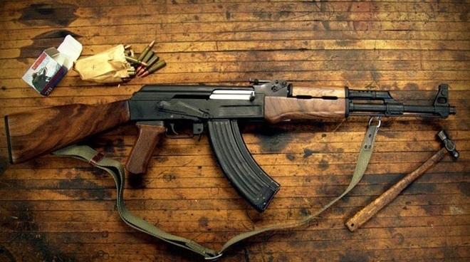 AK-47: Khẩu súng làm thay đổi thế giới
