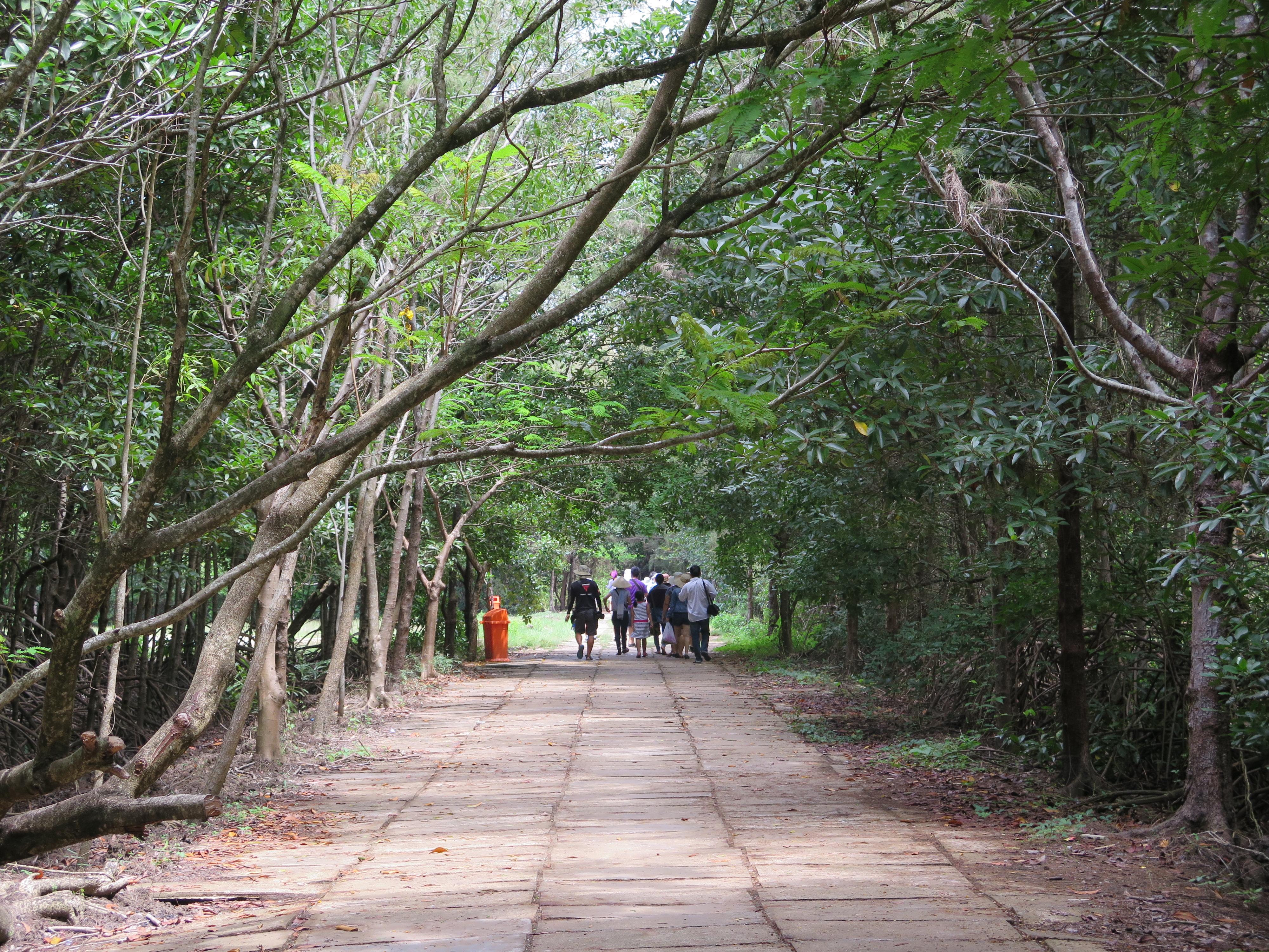 Dọc miền thổ ngữ