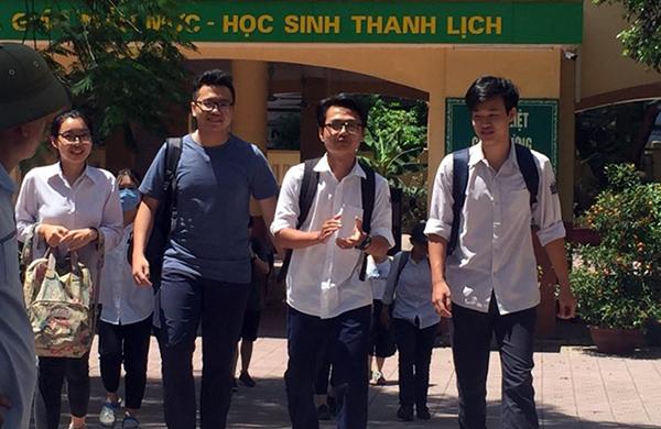 Đề thi môn Hóa học "khó nhằn" hơn Vật lý, Sinh học