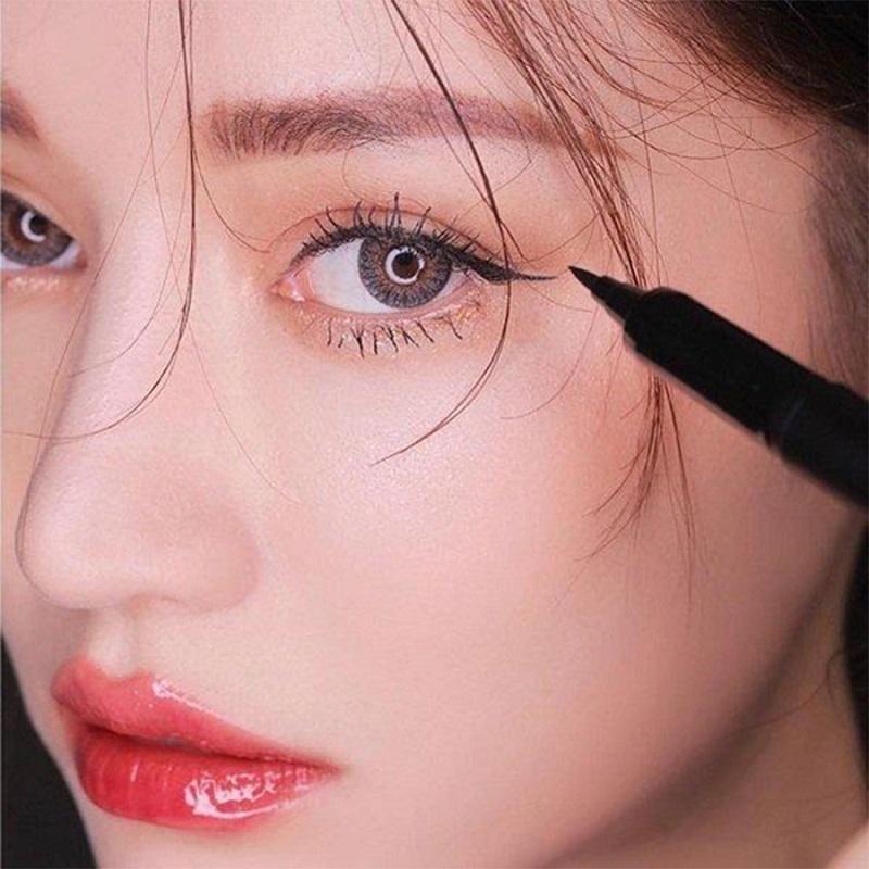 Sức mạnh của kẻ mắt trong make up