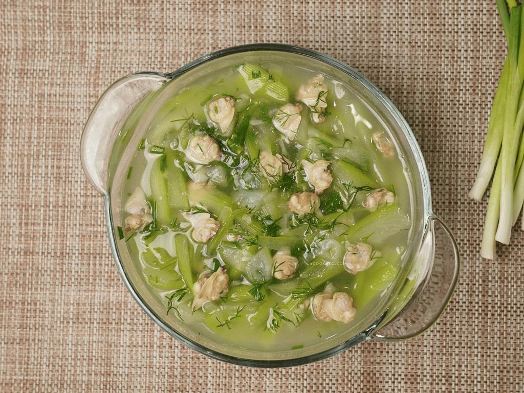 canh bầu nấu ngao