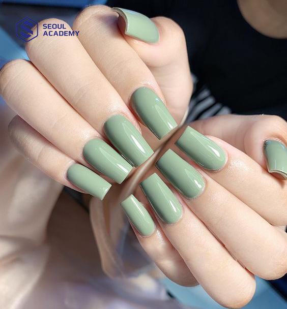 Nail màu xanh ngọc basic dành cho cô nàng tối giản, thanh lịch