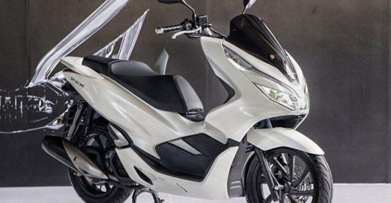 Xe tay ga Honda PCX 2022 có gì nổi bật? Giá bán năm 2022 là bao nhiêu?