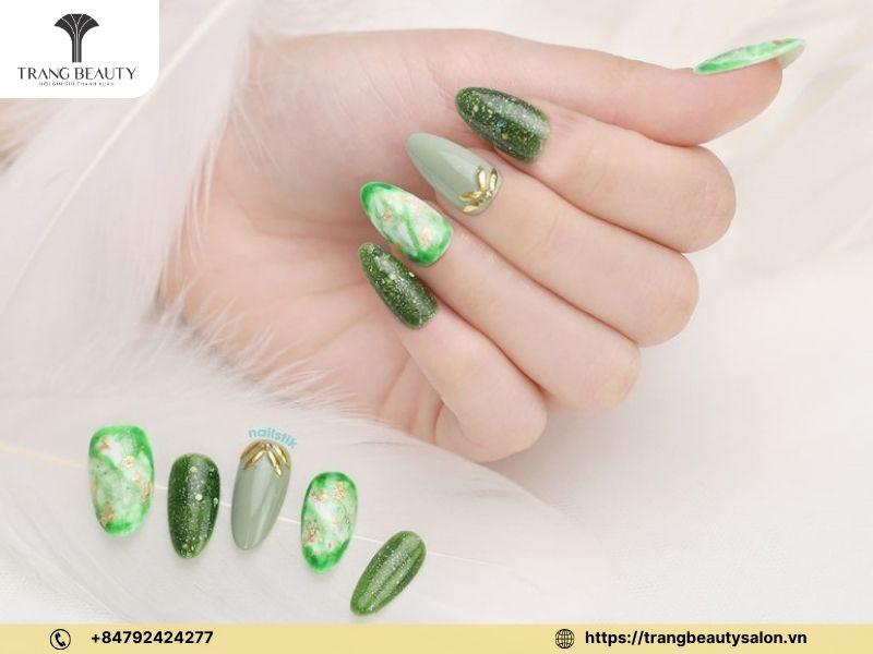 99+ mẫu nail xanh bơ đẹp sang chảnh, tươi trẻ nhất