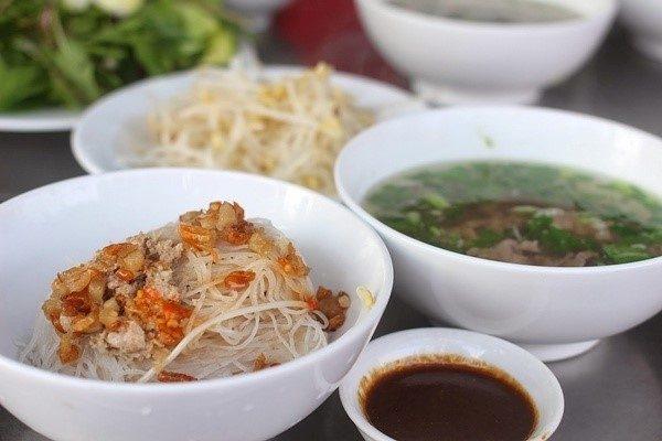 Phở khô - đặc sản trứ danh của Gia Lai được nhiều người yêu thích