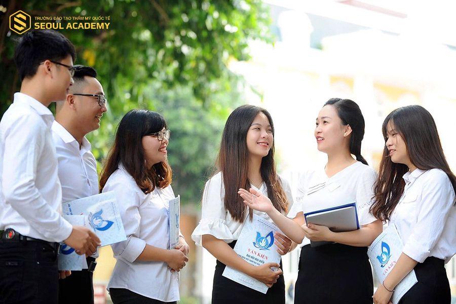 Sinh viên đại học thường được nghỉ hè