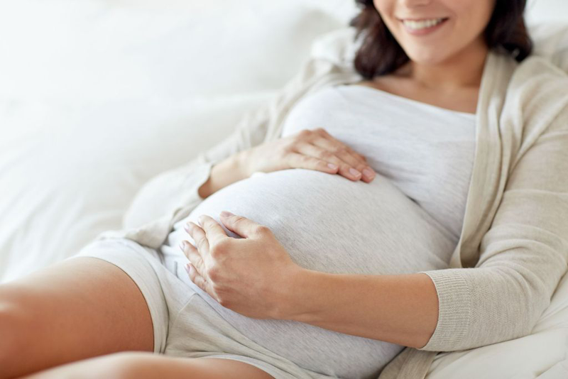 Bà bầu ăn yến chưng táo đỏ được không? Lưu ý mẹ nên biết khi thưởng thức