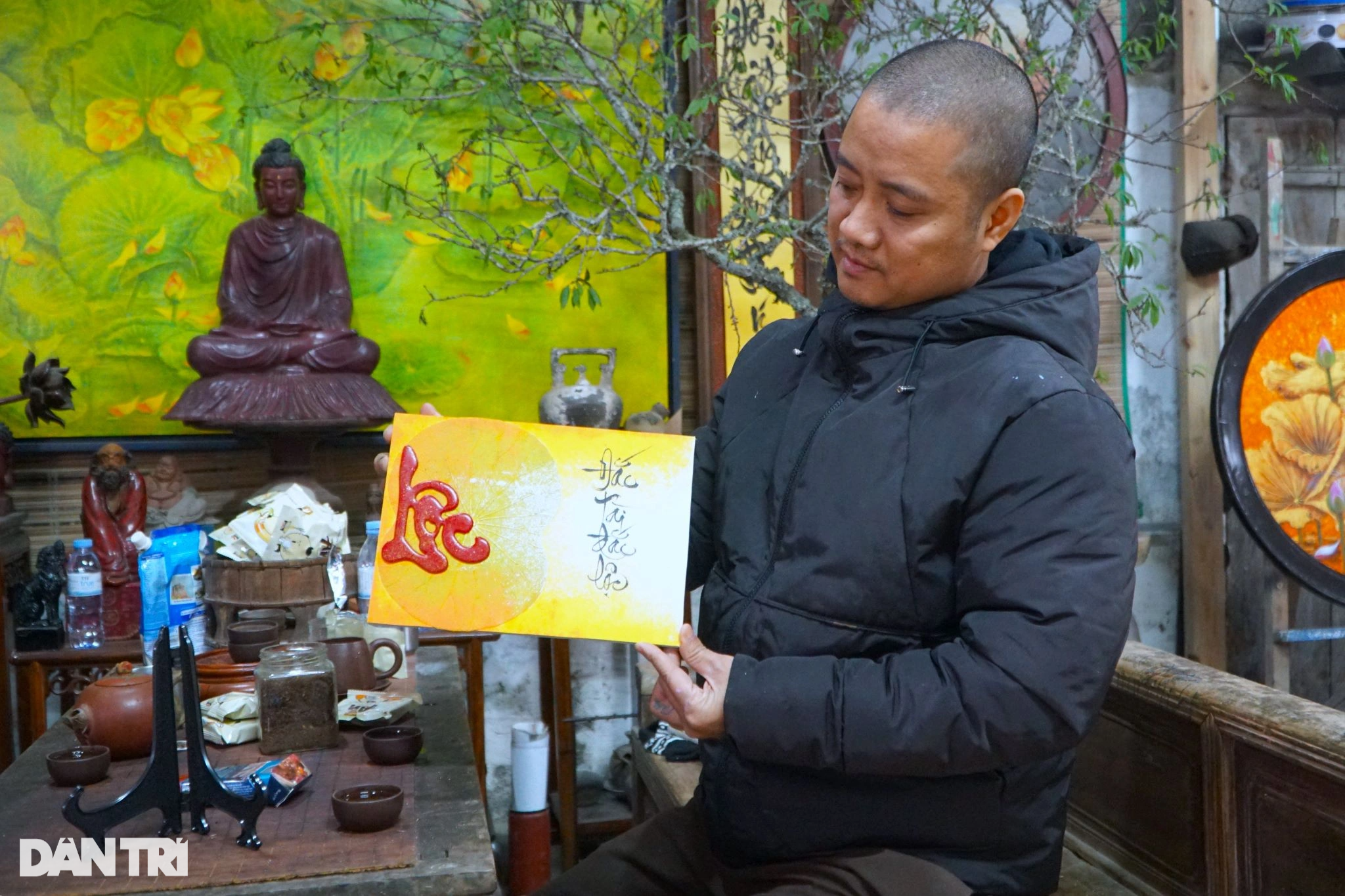 Sản phẩm "độc nhất vô nhị" từ lá sen của ông đồ