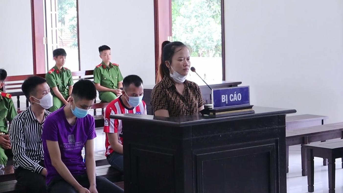 Bình Phước: Thuê người đánh chồng cũ bằng 1 chầu nhậu, bị xử tội giết người