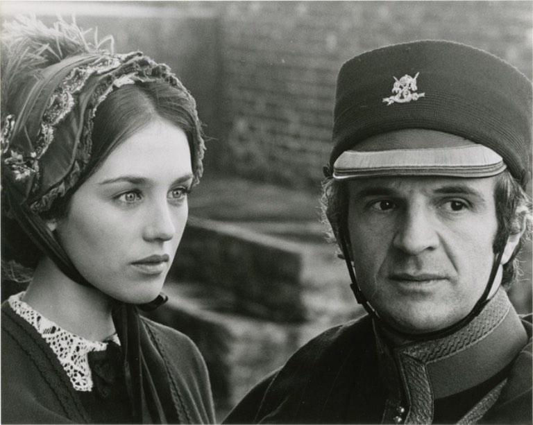 Hội chứng Adele (ám ảnh tình yêu): Những điều cần biết