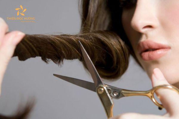 Tháng cô hồn có nên cắt tóc không? Vì sao nên kiêng cắt tóc?