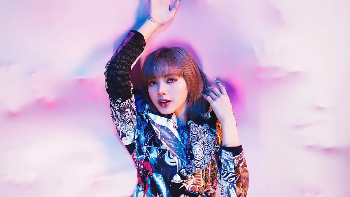 Hình Lisa Đẹp Nhất: Khám Phá Nhan Sắc Đa Diện Của “Búp Bê” Blackpink