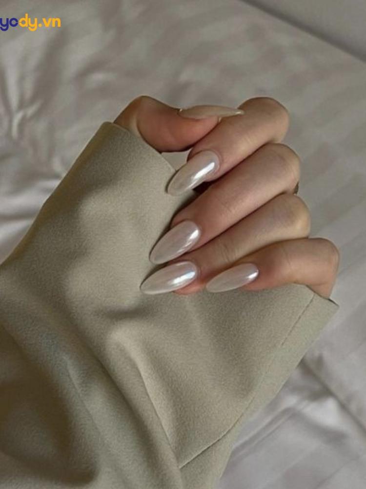 Mê mẩn với 99 mẫu nail tráng gương ngọc trai HOT TREND 2025