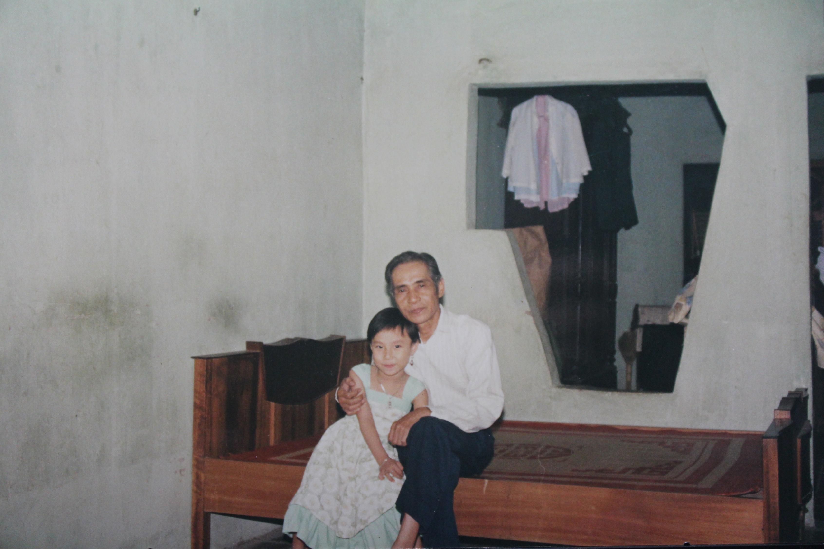 Ông Ngoại Tôi, Nhà Báo Nguyễn Hải