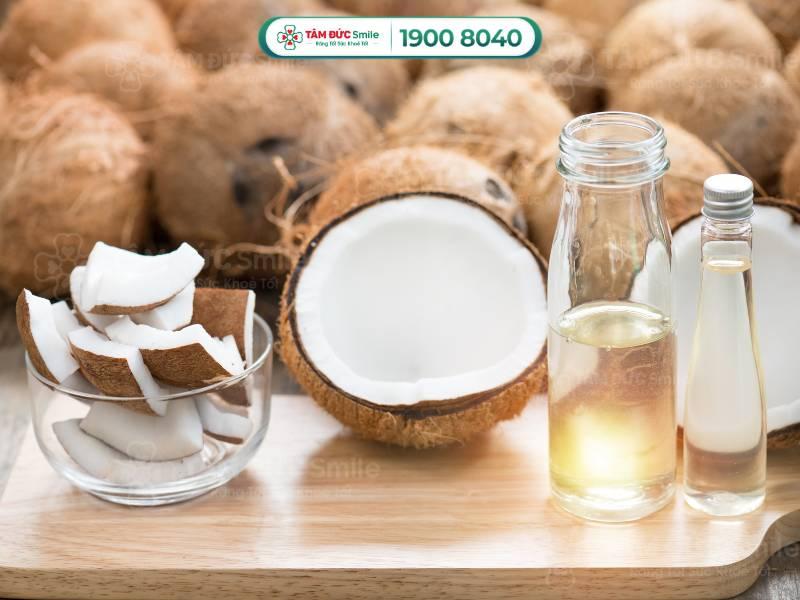Súc miệng bằng dầu dừa: Lợi ích, cách thực hiện và chăm sóc răng miệng hiệu quả