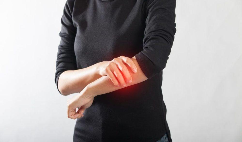 Thời kỳ mãn kinh ảnh hưởng như thế nào tới sức khỏe phụ nữ?