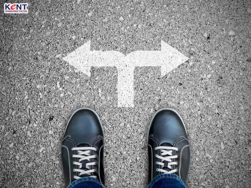 Chọn ngành hay chọn trường? Làm sao khi bản thân chưa biết mình muốn gì?