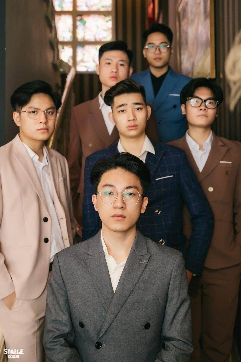 20+ Kiểu tạo dáng chụp ảnh kỷ yếu cho nam chuẩn cậu “BẢNH”