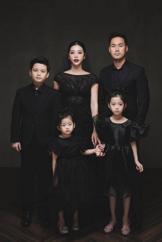 50+ Cách Tạo Dáng Chụp Ảnh Gia Đình 5 Người Đơn Giản, Đẹp Sang