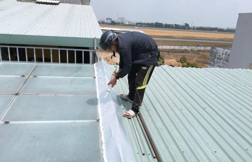 12 Cách chống dột mái tôn hiệu quả 100% - Hướng dẫn chi tiết 2026