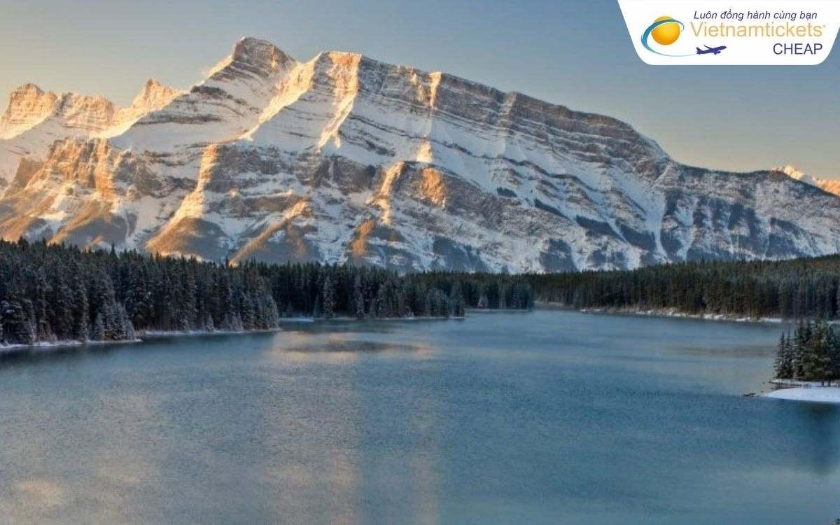 Múi giờ Canada Toronto so với Việt Nam lệch bao nhiêu tiếng?