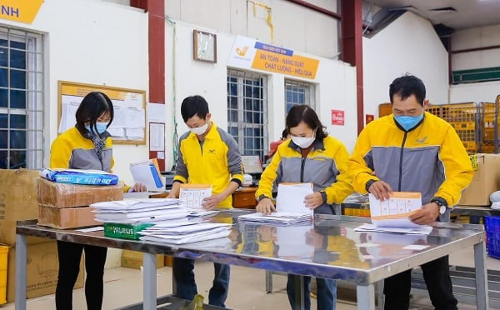 Bưu điện làm việc đến mấy giờ? Thời gian làm việc mới nhất