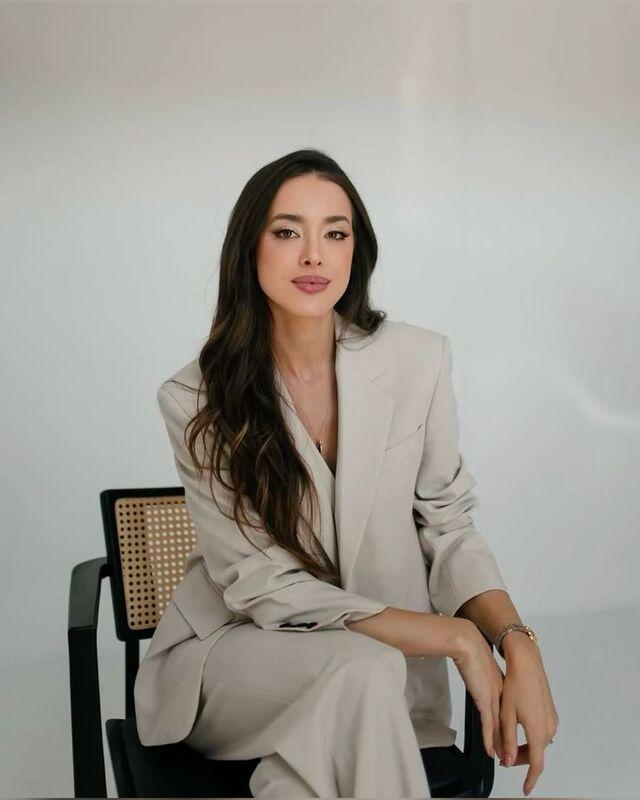 Tổng hợp ảnh doanh nhân nữ đẹp mới nhất 2026