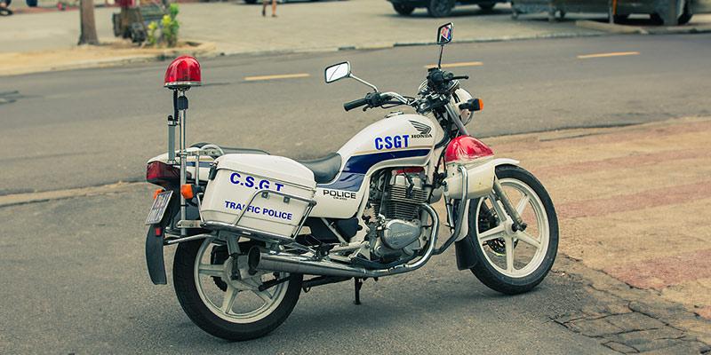 Lỗi không bằng lái xe máy phạt bao nhiêu?