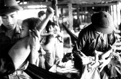 Giải cứu dân ở căn cứ Tà Sanh