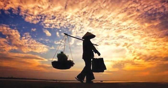 Văn mẫu lớp 12: Phân tích nhân vật bà cụ Tứ sáng hôm sau                                   Vợ nhặt của Kim Lân