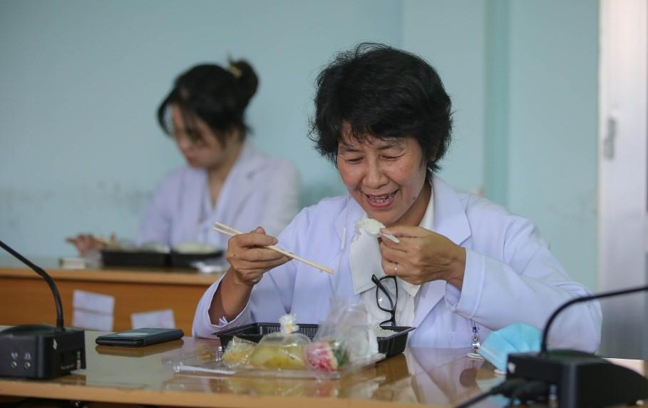 “NỤ CƯỜI VIỆT NAM” - MÓN QUÀ TINH THẦN MẾN TẶNG DU KHÁCH