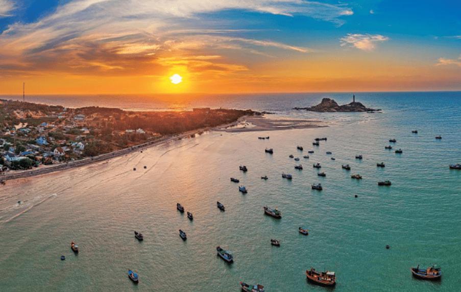 Phan Thiết Tháng 9: Ngắm Vẻ Đẹp Trầm Lắng Mùa Thu Và Kinh Nghiệm "Săn" Deal Rẻ
