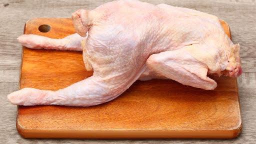 Gà dai là gì? Gợi ý 3 món ngon từ gà dai