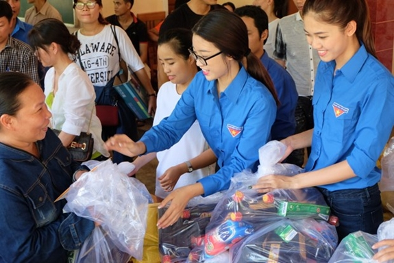 Từ thiện, thương thì thương cho trót