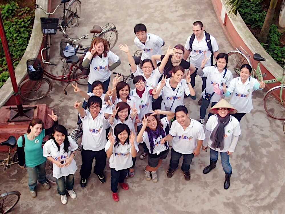 Học tiếng Anh cho người “lỡ cỡ” (Phần 1): Đẩy tiếng Anh từ sách vở ra đời sống