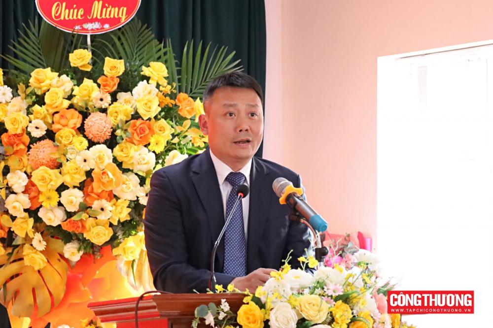 Công bố quyết định sáp nhập và đổi tên thành Trường Cao đẳng Công nghiệp, Thương mại và Du lịch