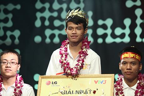 Nguyễn Trọng Nhân Vô địch Olympia: Tự soạn 4.000 câu hỏi để nắm kiến thức