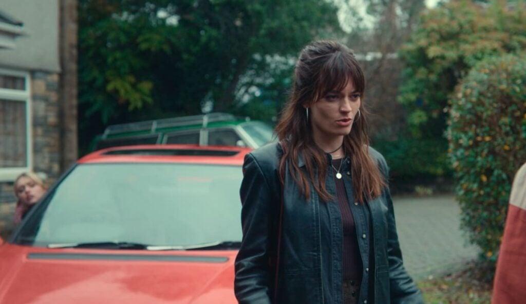 Xem phim, tôi nhớ đến cuốn nhật ký mình giấu kín trong ngăn kéo tủ suốt 20 năm qua: Cứ mở ra là lại đau!