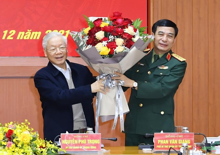 Quân đội trong sạch vững mạnh, làm đẹp thêm hình ảnh Bộ đội Cụ Hồ thời kỳ mới