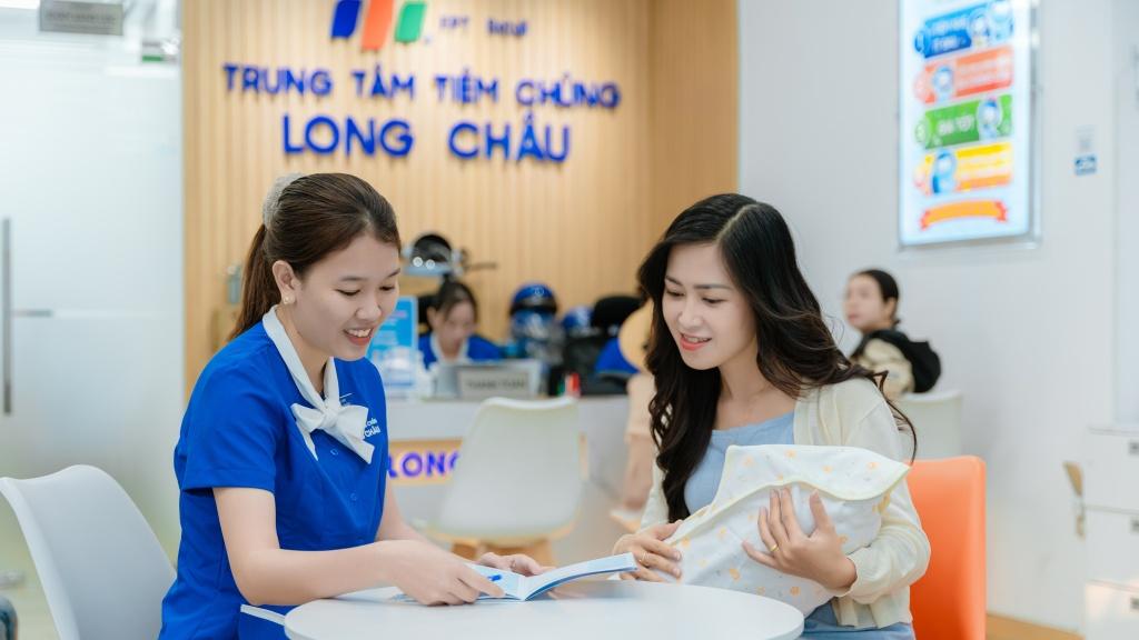Bảng giá tiêm vắc xin dịch vụ tại Trung tâm Tiêm chủng Long Châu