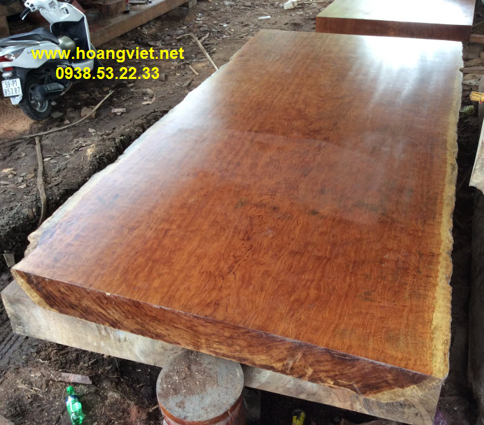 Giá bộ ngựa gỗ