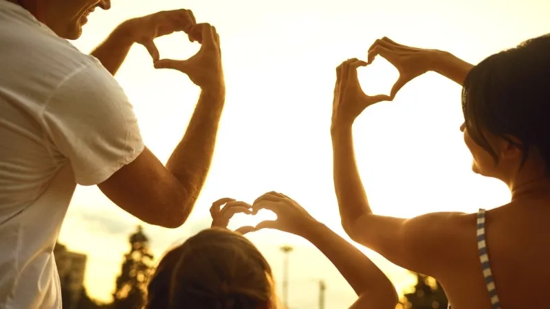 Khám phá 50 câu ca dao tục ngữ về yêu thương con người hay nhất