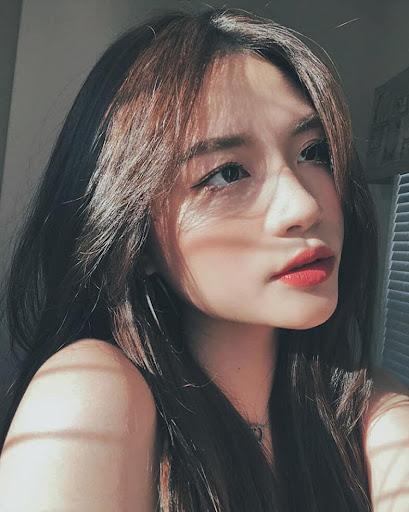 Nằm lòng các kiểu selfie đẹp cho nữ thần thái khó quên trong dịp Tết năm nay