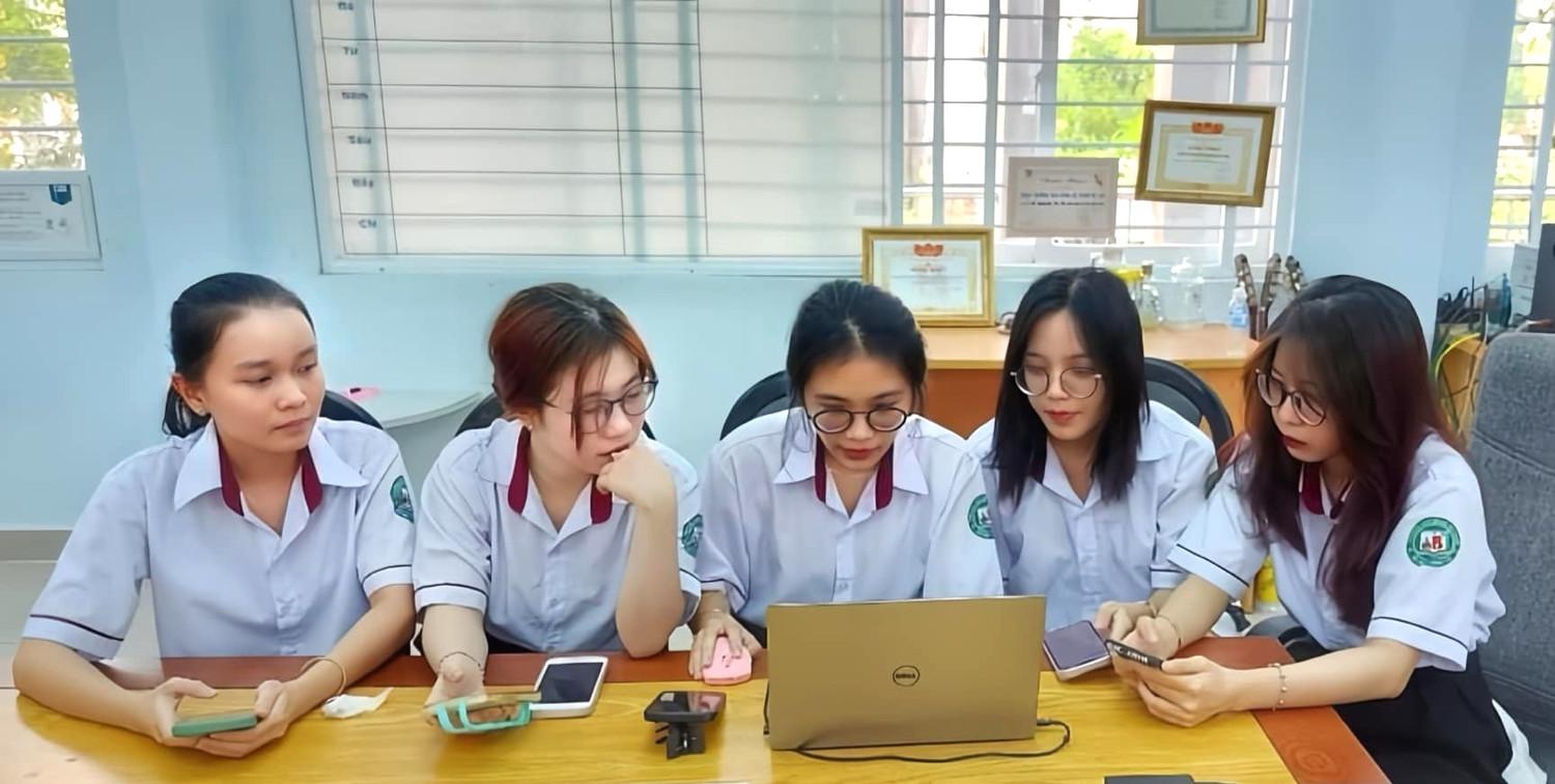 Nhiều học sinh “rẽ lối” chọn hệ cao đẳng dù đủ điểm đỗ đại học