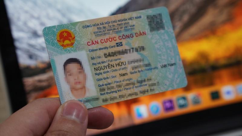 Tiêu chuẩn với ảnh chân dung trên thẻ căn cước công dân
