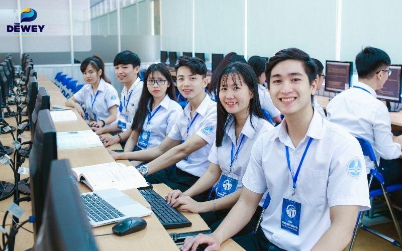 Công nghệ thông tin học khối nào? Lưu ý khi chọn khối thi