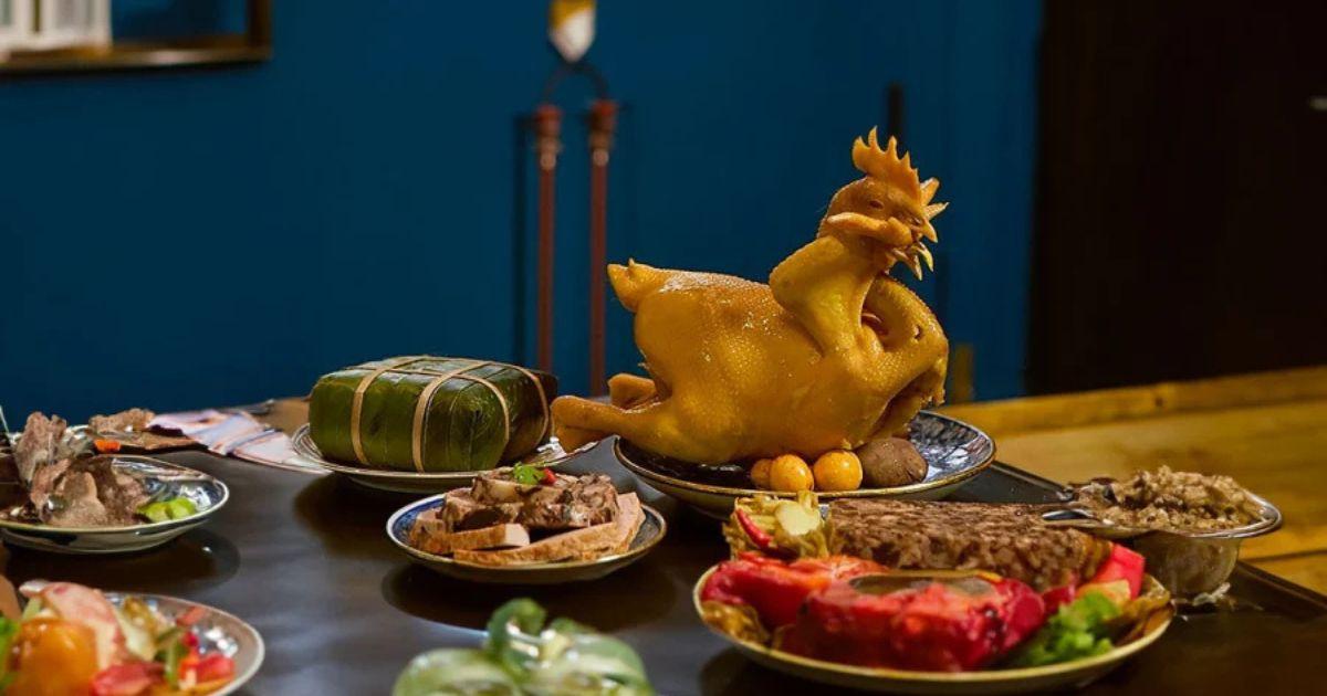 Hướng Đặt Gà Cúng Tất Niên: Bí Quyết Đón Phúc Lộc Cả Năm