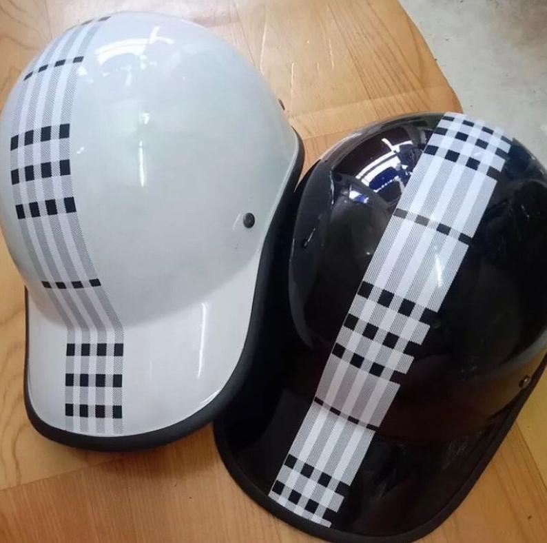 Đội mũ bảo hiểm thời trang có bị xử phạt hành chính không?